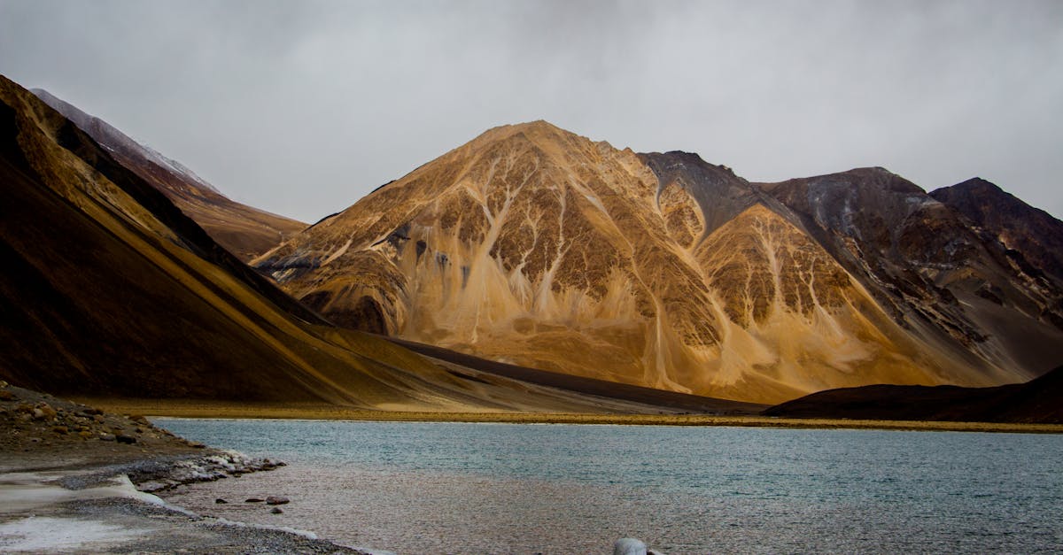 découvrez nos meilleures destinations à travers le monde ! explorez des paysages époustouflants, plongez dans des cultures riches et trouvez l'inspiration pour votre prochain voyage. que vous rêviez de plages ensoleillées, de montagnes majestueuses ou de villes animées, nos guides vous aideront à planifier l'évasion parfaite.