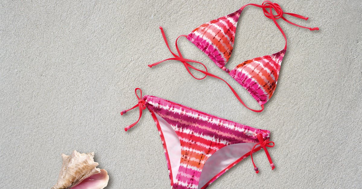 découvrez notre collection de lingerie élégante et sensuelle. trouvez le parfait soutien-gorge, la culotte idéale et des ensembles raffinés pour sublimer votre féminité. shopping en ligne avec une livraison rapide et discrète.