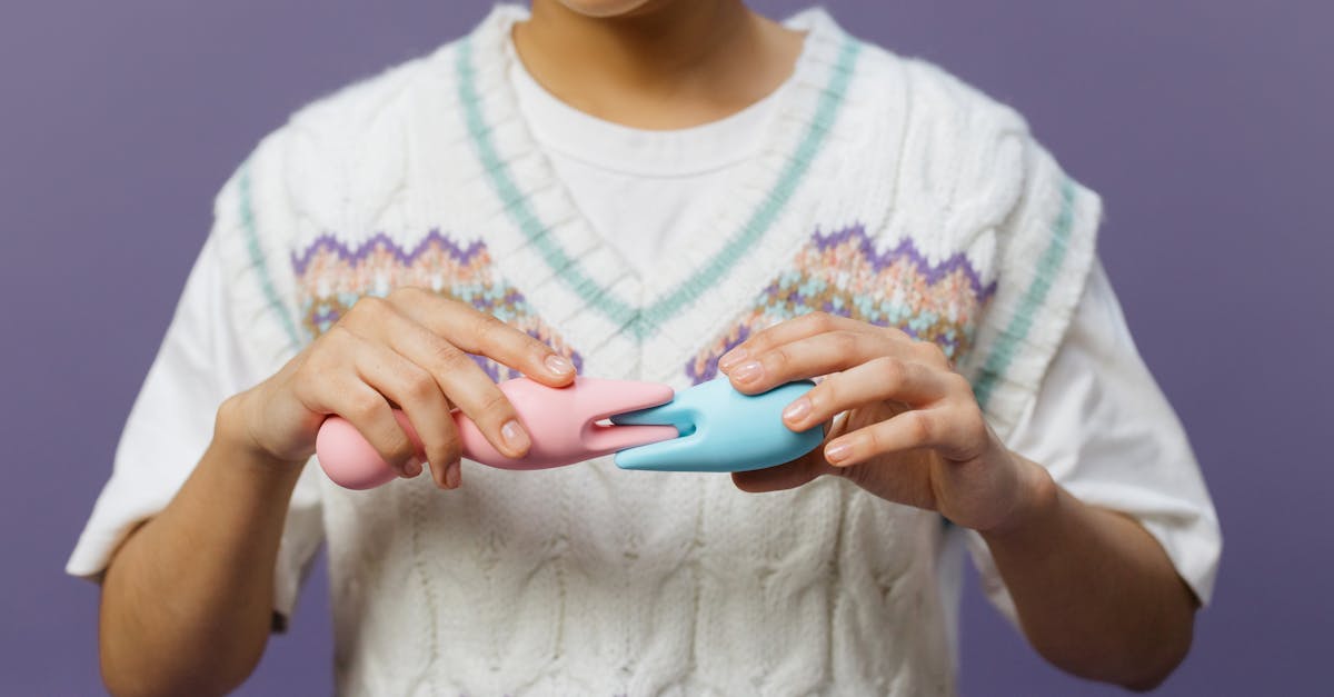 découvrez notre large sélection de sex toys pour pimenter votre vie intime. que vous soyez débutant ou expert, trouvez l'accessoire parfait pour explorer vos désirs et améliorer votre plaisir.