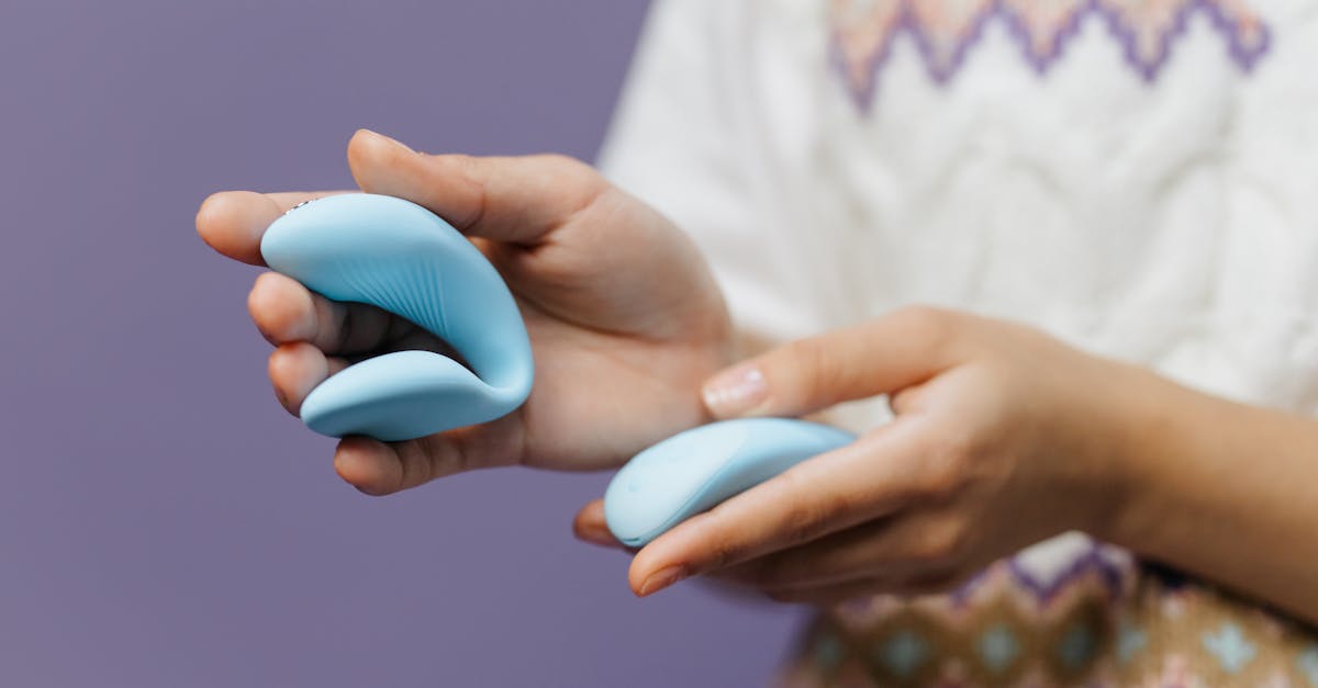 découvrez notre large sélection de sex toys pour pimenter votre intimité. que vous soyez novice ou expérimenté, nos produits de haute qualité sont conçus pour satisfaire toutes vos envies et améliorer votre plaisir. explorez, expérimentez et trouvez le compagnon parfait pour des moments inoubliables.