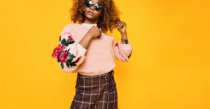 découvrez les dernières tendances de la mode, des conseils de style et des inspirations pour exprimer votre personnalité à travers vos tenues. restez à la pointe de la fashion avec nos articles et astuces.