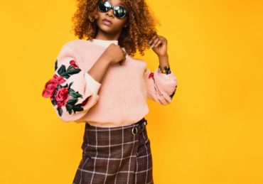 découvrez les dernières tendances de la mode, des conseils de style et des inspirations pour exprimer votre personnalité à travers vos tenues. restez à la pointe de la fashion avec nos articles et astuces.
