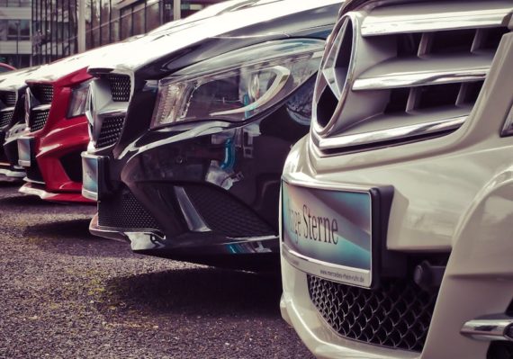 découvrez l'univers de l'automobile : actualités, conseils d'achat, innovations, essais routiers et astuces pour entretenir votre voiture. restez informé sur les dernières tendances du secteur automobile.