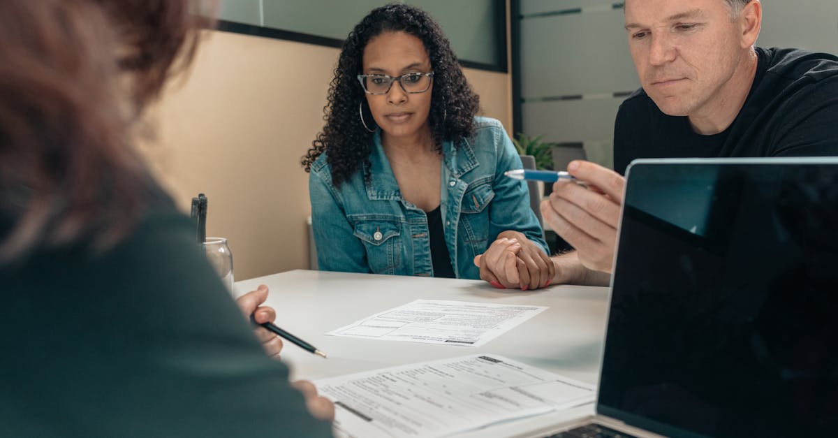 découvrez nos services aux entreprises : solutions sur mesure pour optimiser vos opérations, améliorer votre performance et accompagner la croissance de votre société.